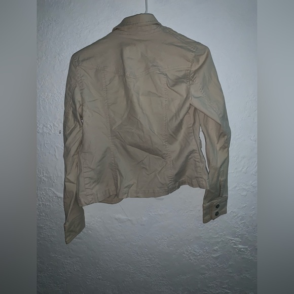 tan gap button jacket size 6 - Picture 3 of 3